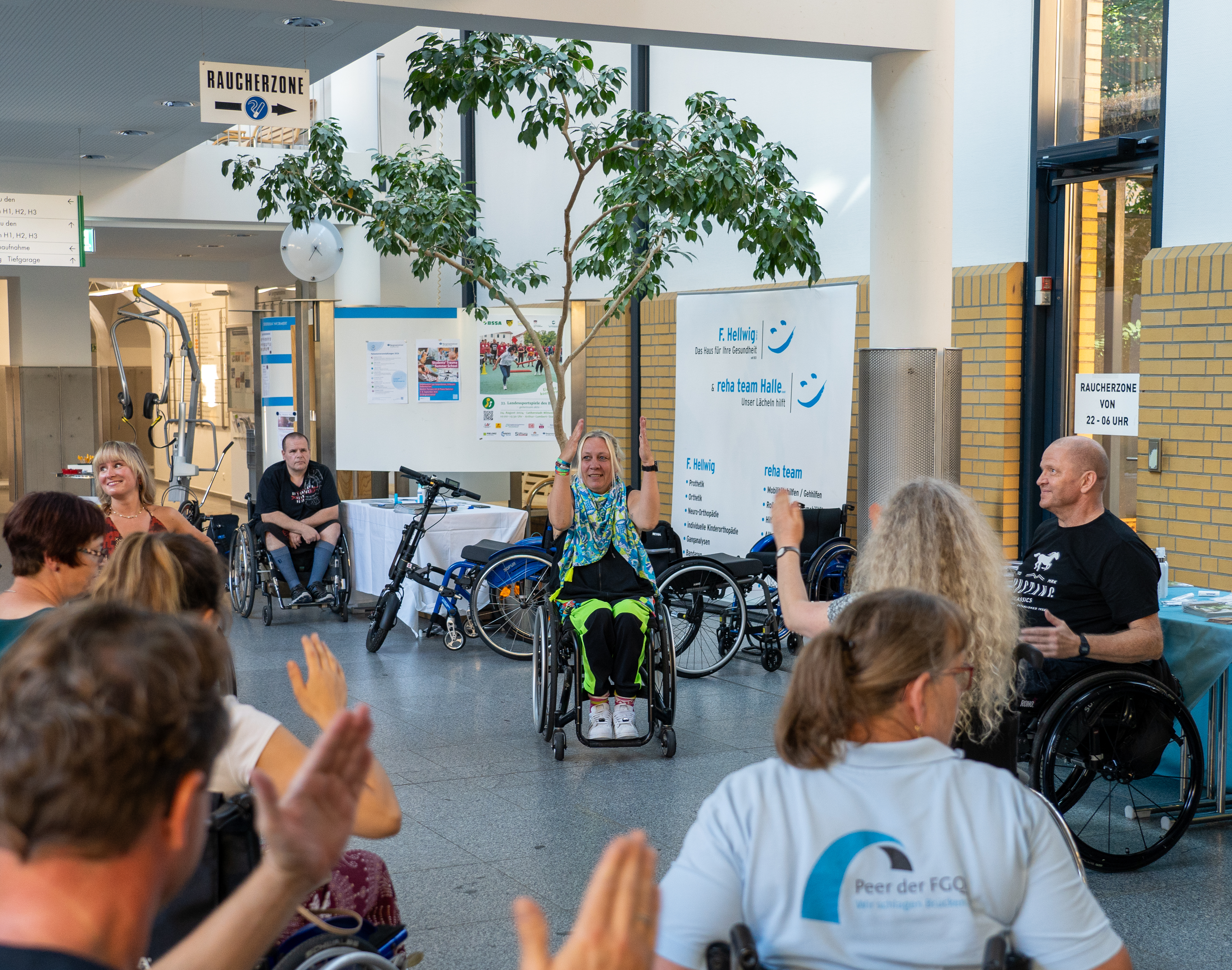 Zumba im Rollstuhl mit Conny Runge