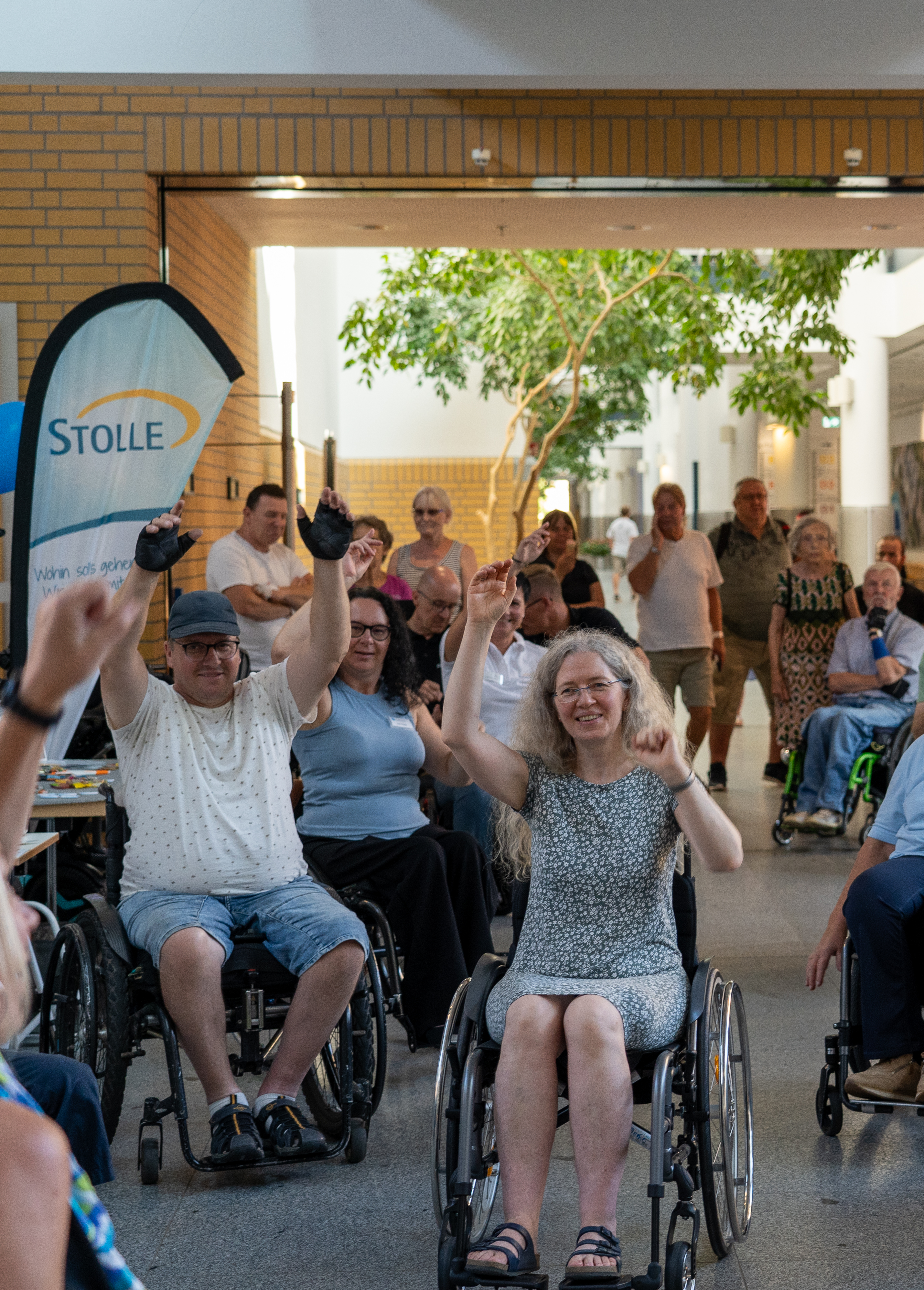 Mitmachen beim Zumba im Rollstuhl