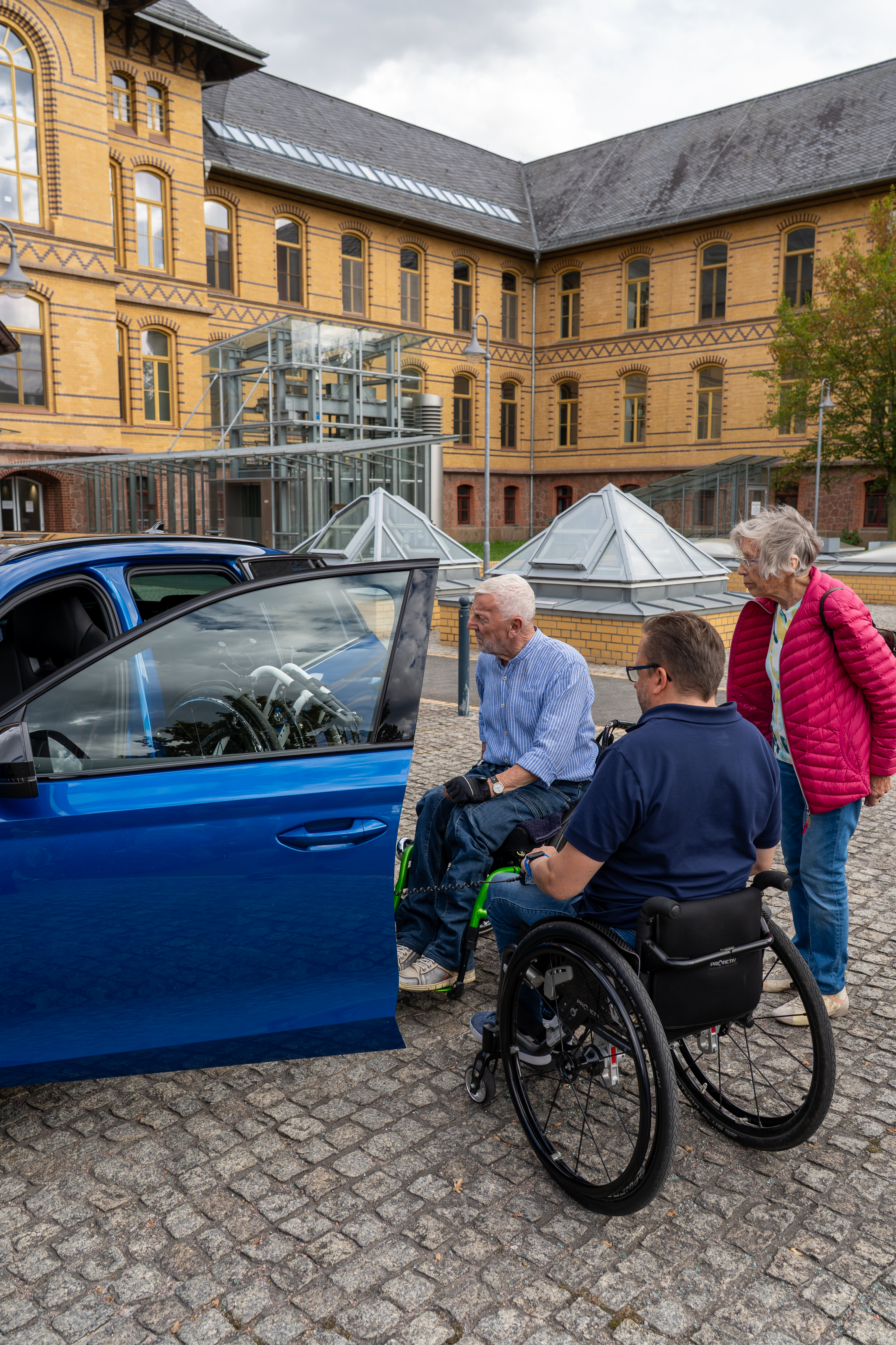 Beratung am rollstuhlgerechten Fahrzeug